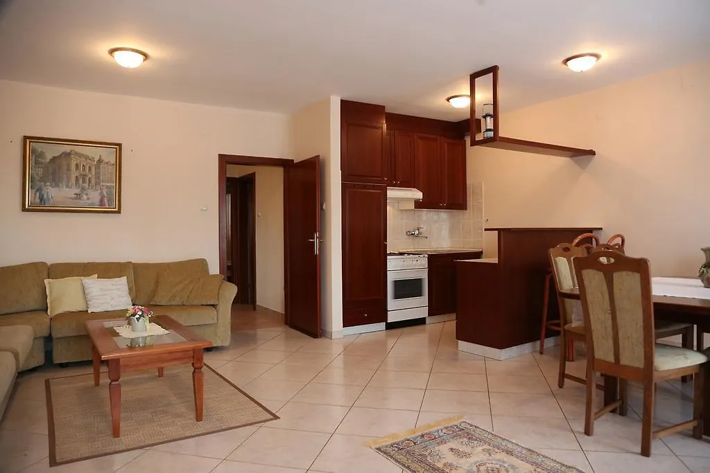 ורסאר Apartments Max 0*,  קרואטיה