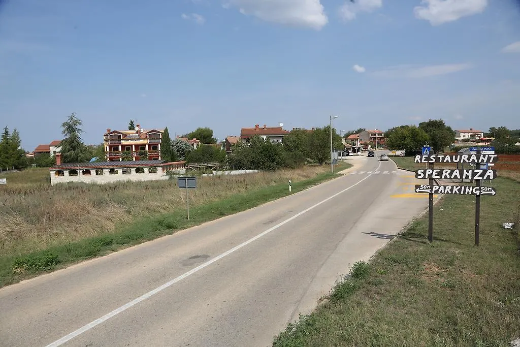 Apartments Max Vrsar