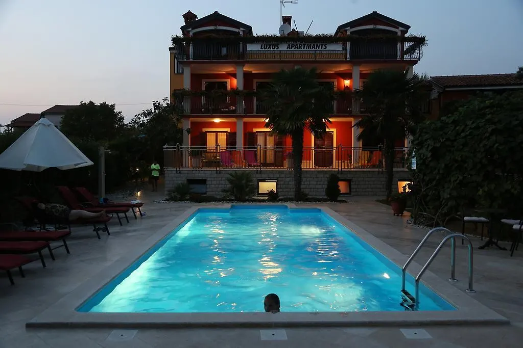 Apartments Max Vrsar
