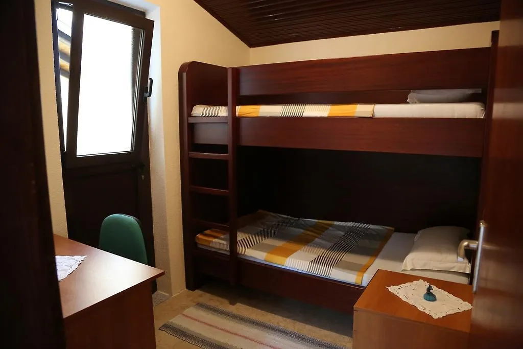 Apartments Max Vrsar