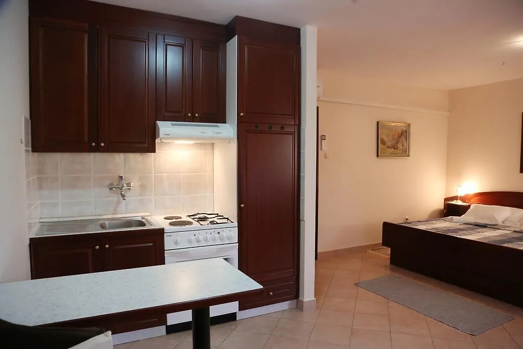 Apartments Max Vrsar