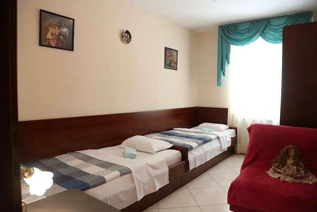 Apartments Max Vrsar Croatia