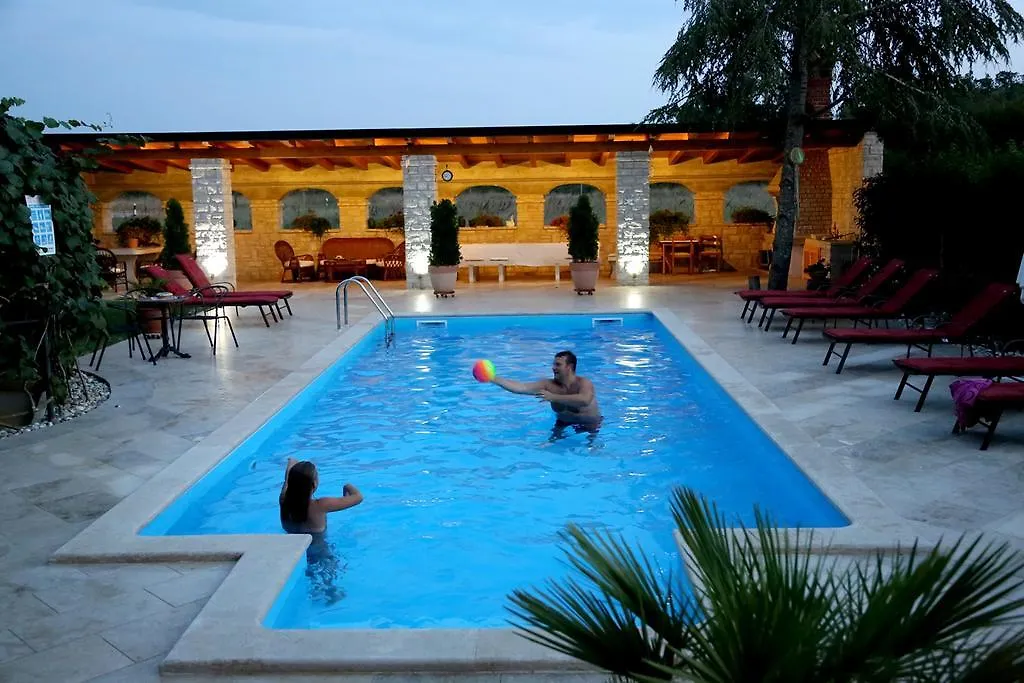 Apartments Max Vrsar Croatia