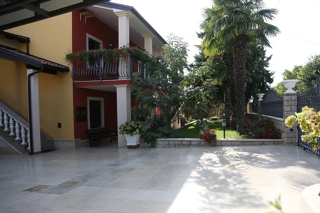 Apartments Max Vrsar