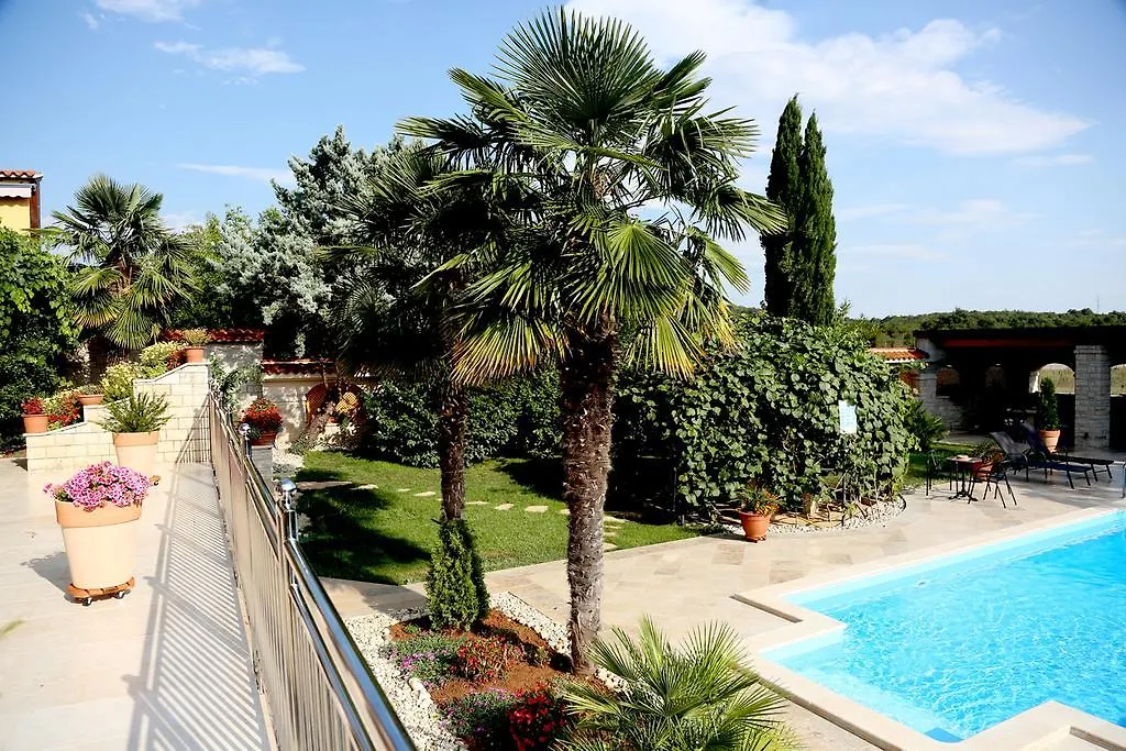 Apartments Max Vrsar